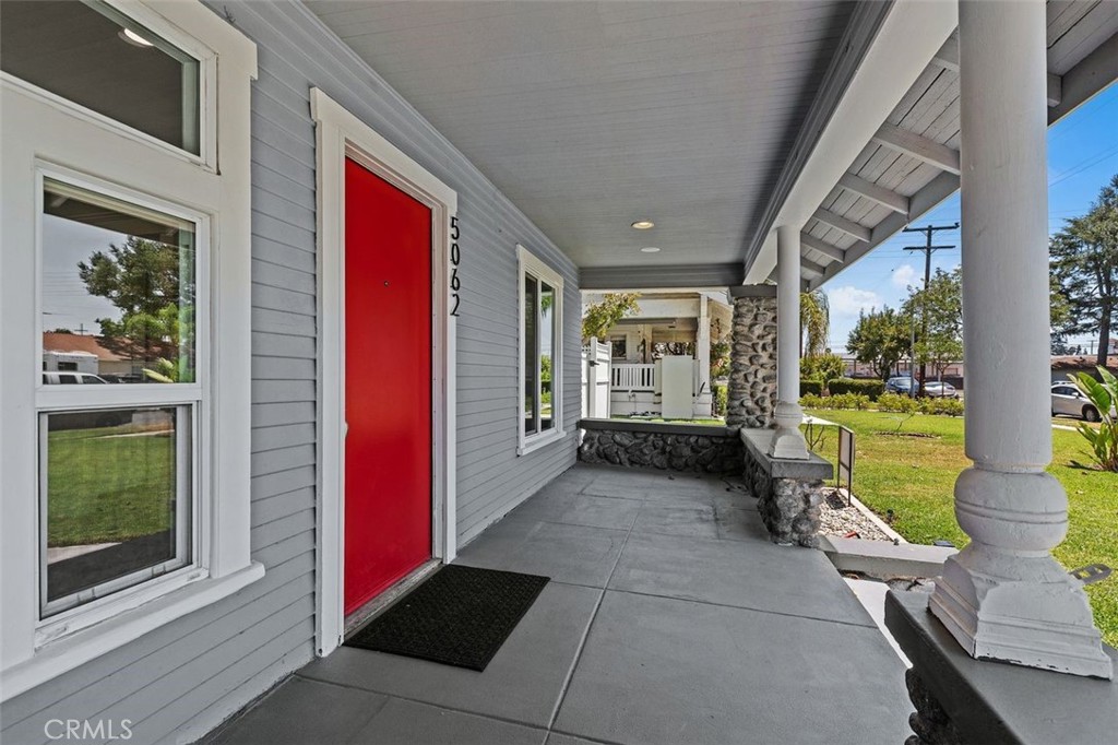 5062 Center Property Photo 4