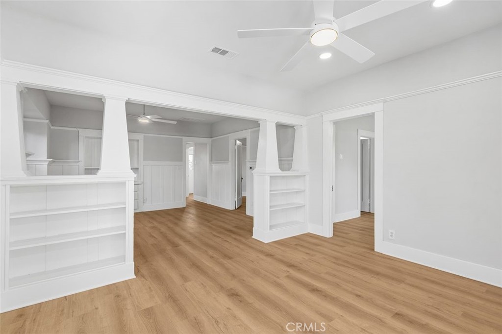 5062 Center Property Photo 8