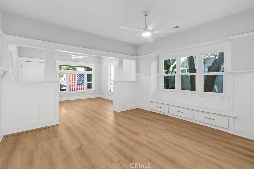 5062 Center Property Photo 9