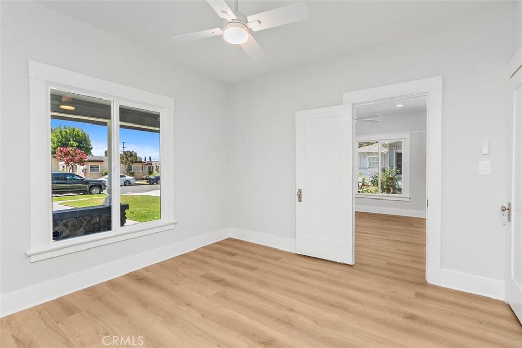 5062 Center Property Photo 14