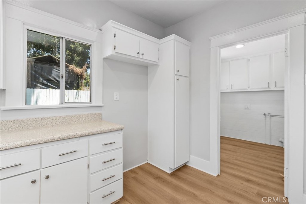 5062 Center Property Photo 25