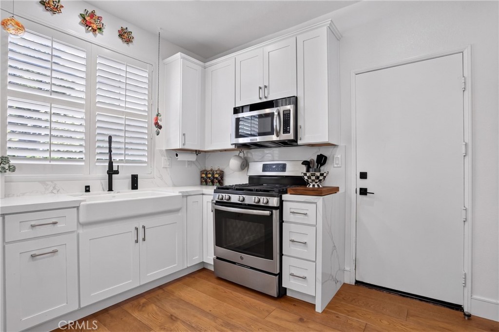 17 Woodcrest Property Photo 8