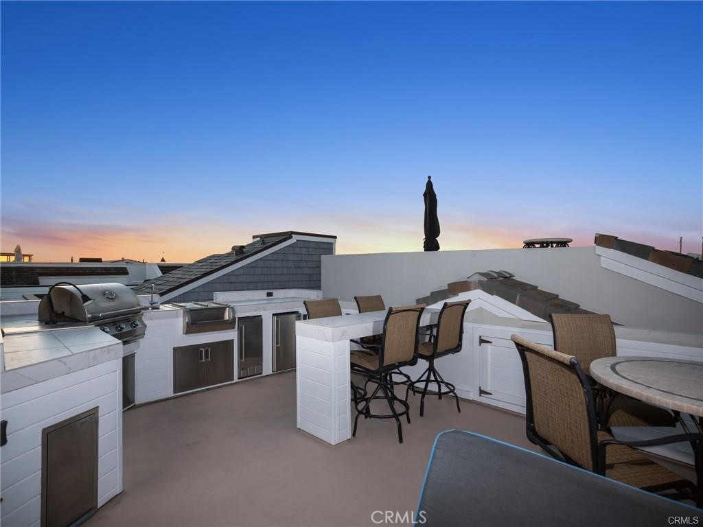 1119 E Balboa Boulevard A Property Photo 25