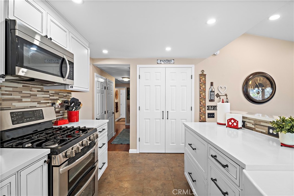 20712 Spindrift Lane Property Photo 10