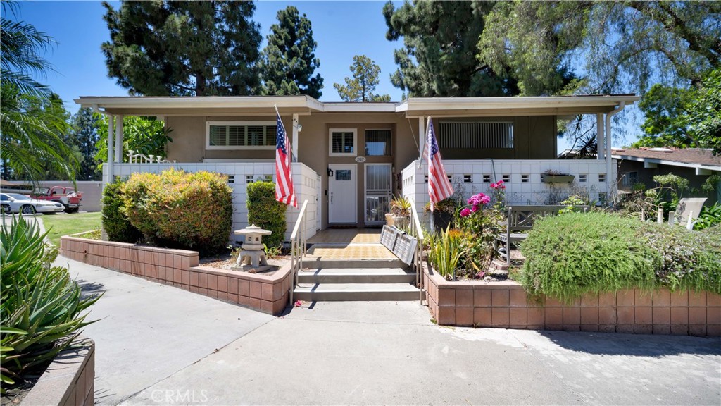 267 Avenida Sevilla C Property Photo 1