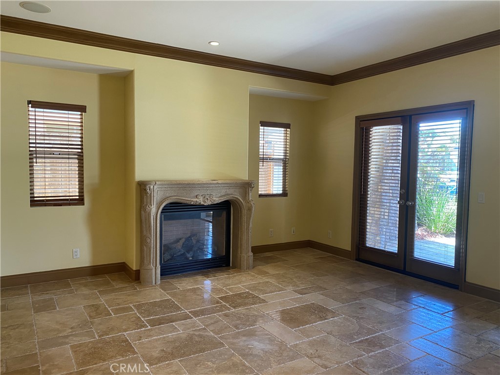 318 9th Street Property Photo 5