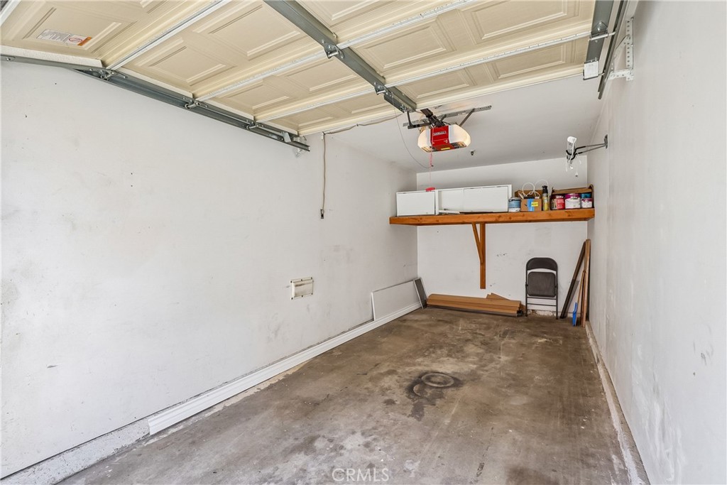 409 Utica A11 Property Photo 16