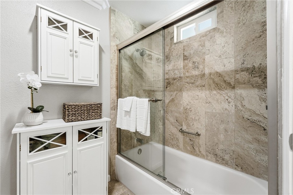 2355 Via Mariposa W 2c Property Photo 32