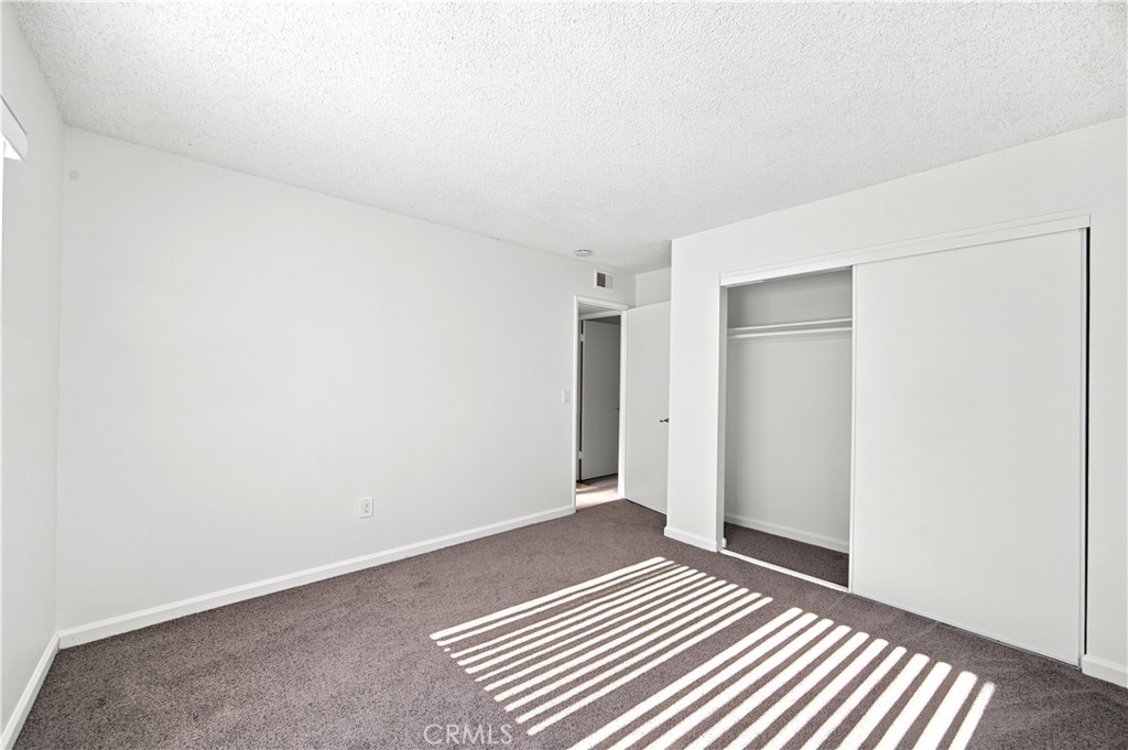 2337 E Omega Avenue Property Photo 10