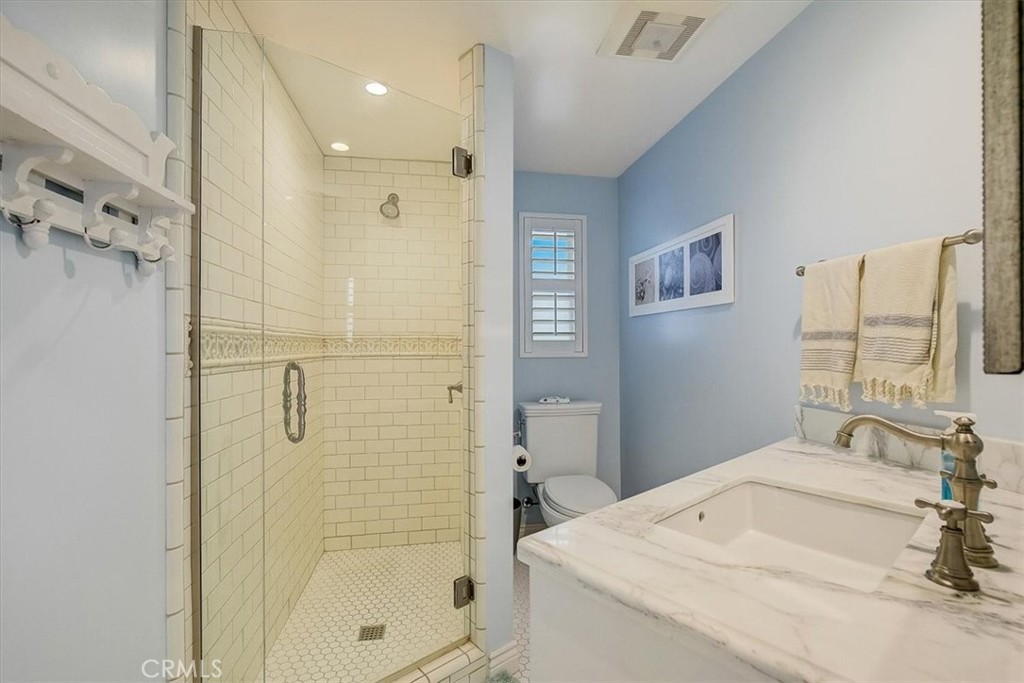 2128 Miramar Drive Property Photo 20