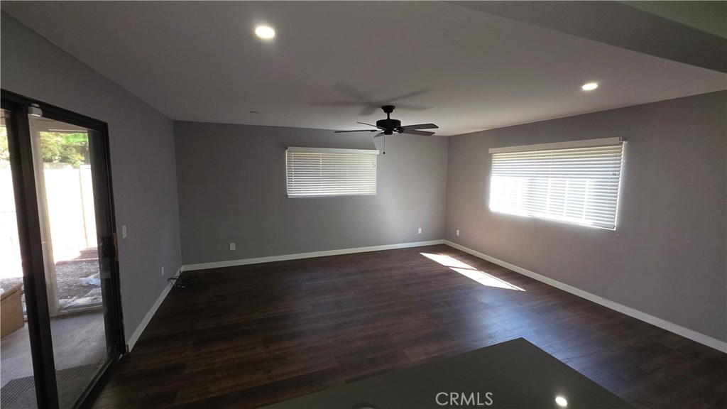 9840 Amsdell Property Photo 4