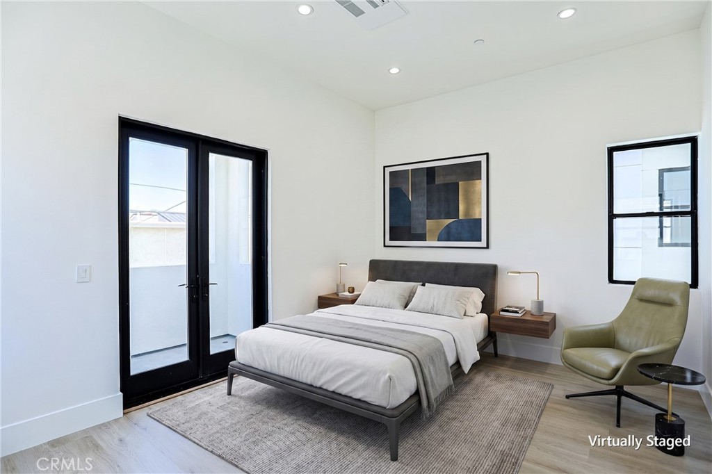 109 9th Property Photo 6