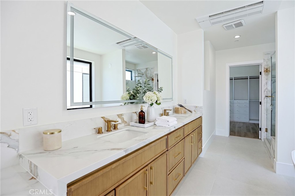 109 9th Property Photo 7