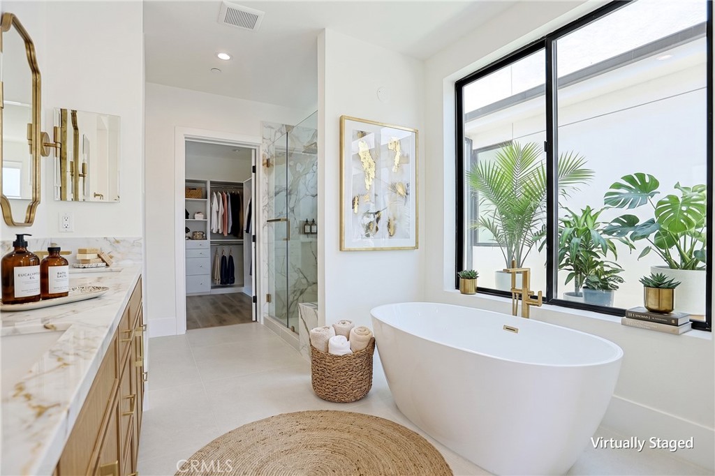 109 9th Property Photo 8