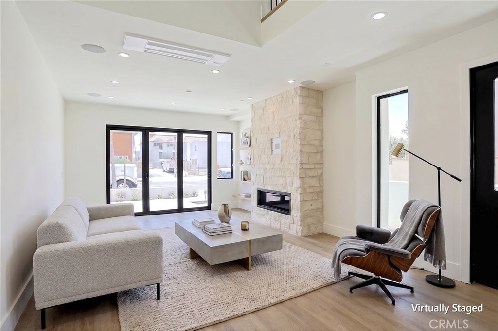 109 9th Property Photo 13