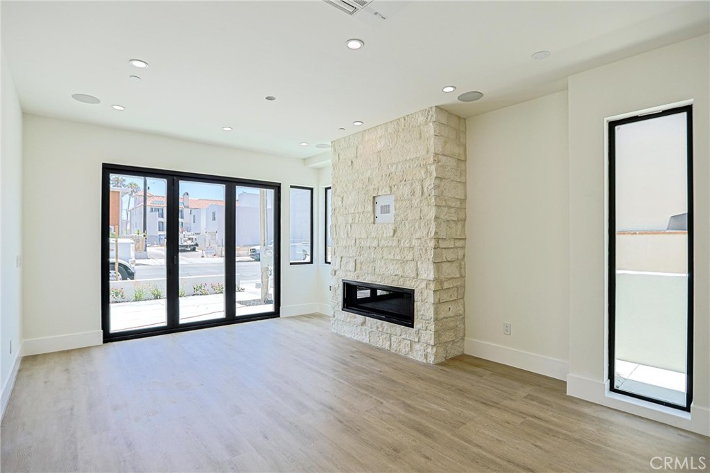 109 9th Property Photo 29