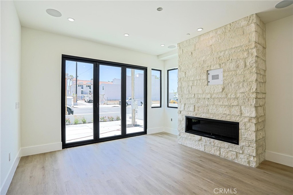 109 9th Property Photo 32