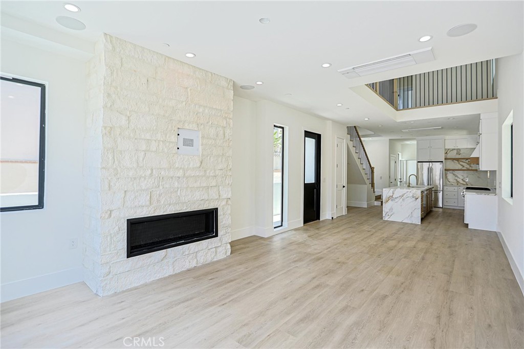109 9th Property Photo 33