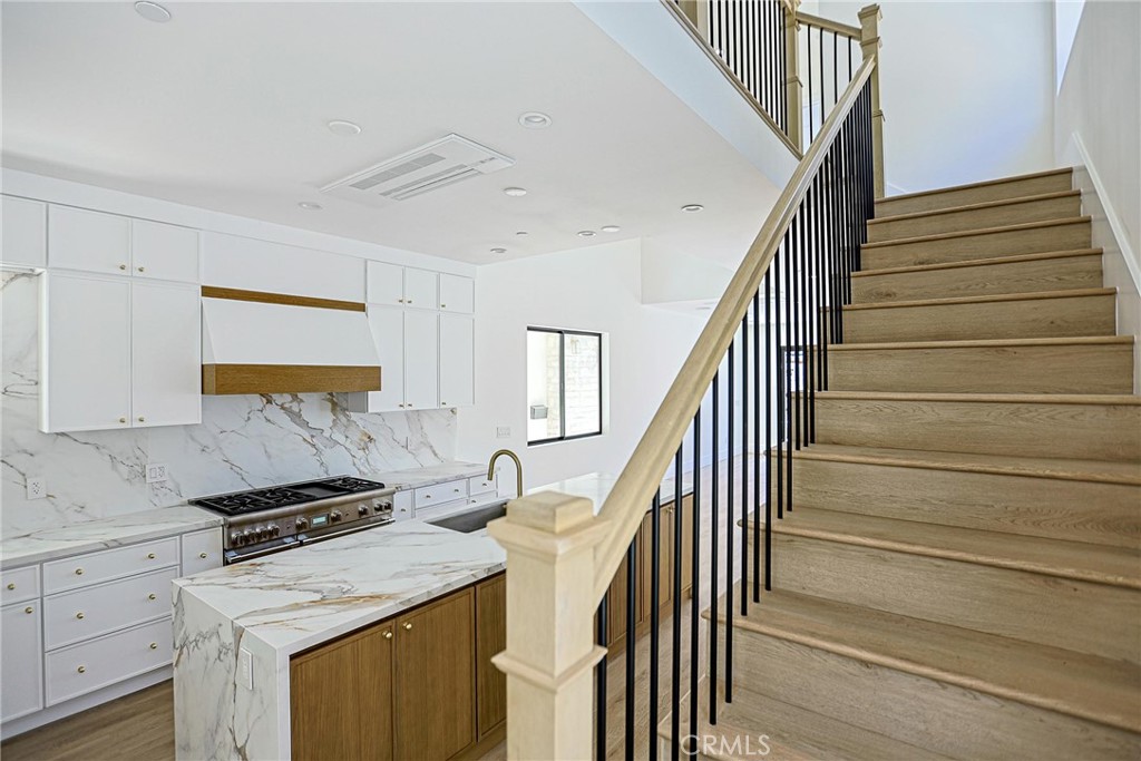 109 9th Property Photo 43