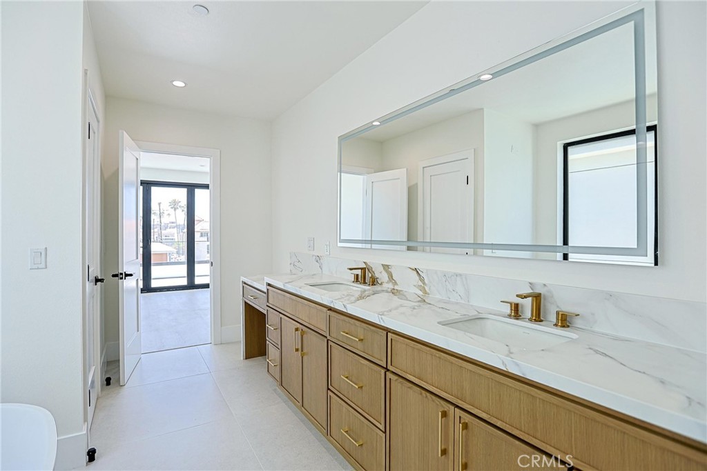 109 9th Property Photo 70
