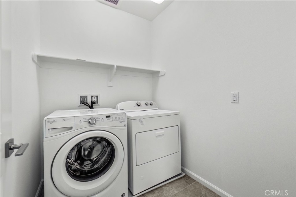 180 Frontier Property Photo 15