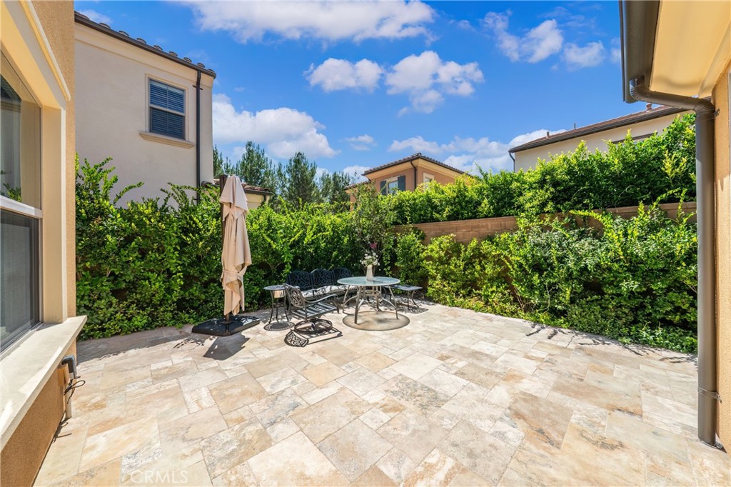 180 Frontier Property Photo 23