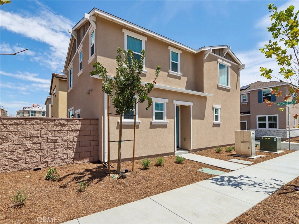 40101 Campos Elegantes Property Photo 1