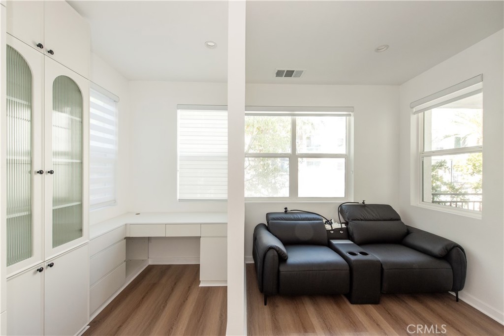 2208 Synergy Property Photo 4