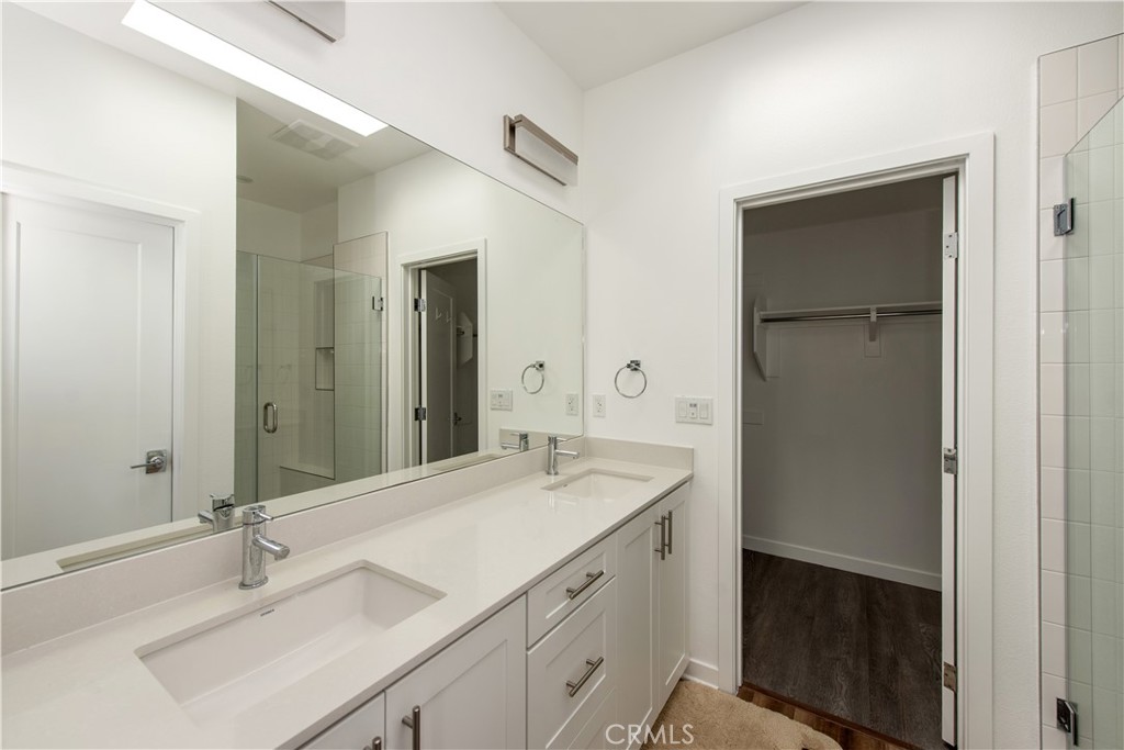 2208 Synergy Property Photo 12