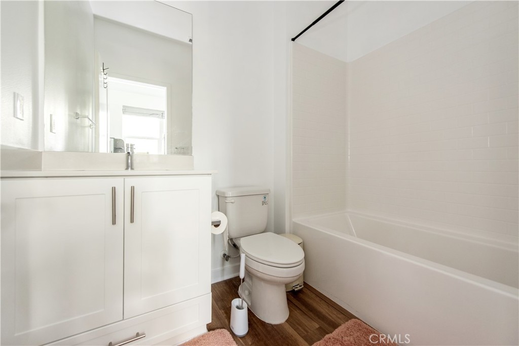 2208 Synergy Property Photo 18