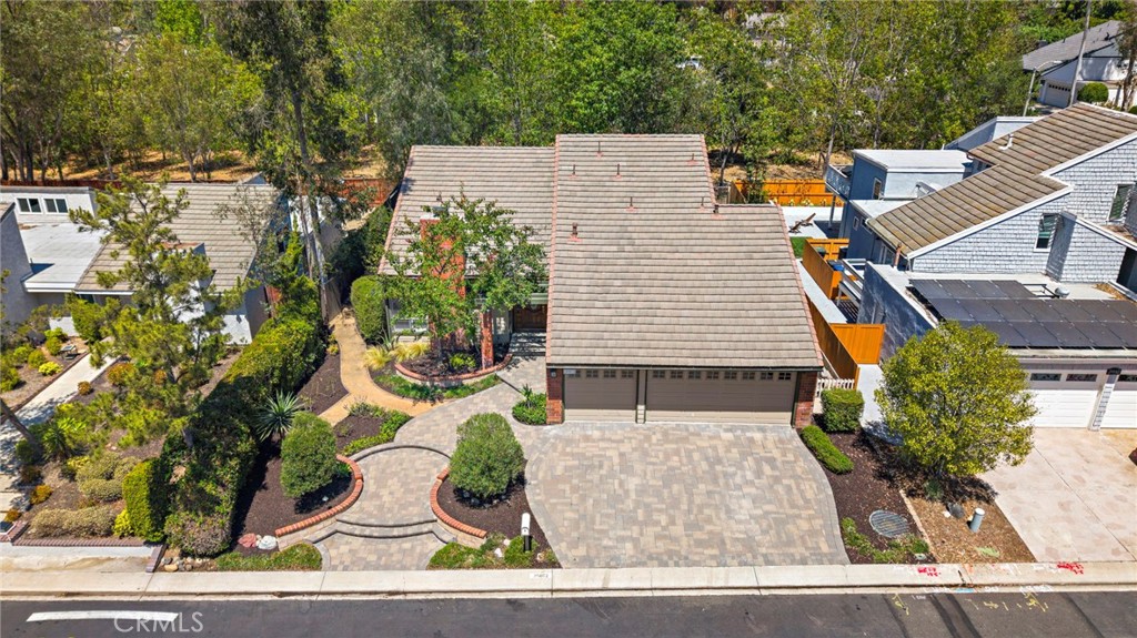 25072 Castlewood