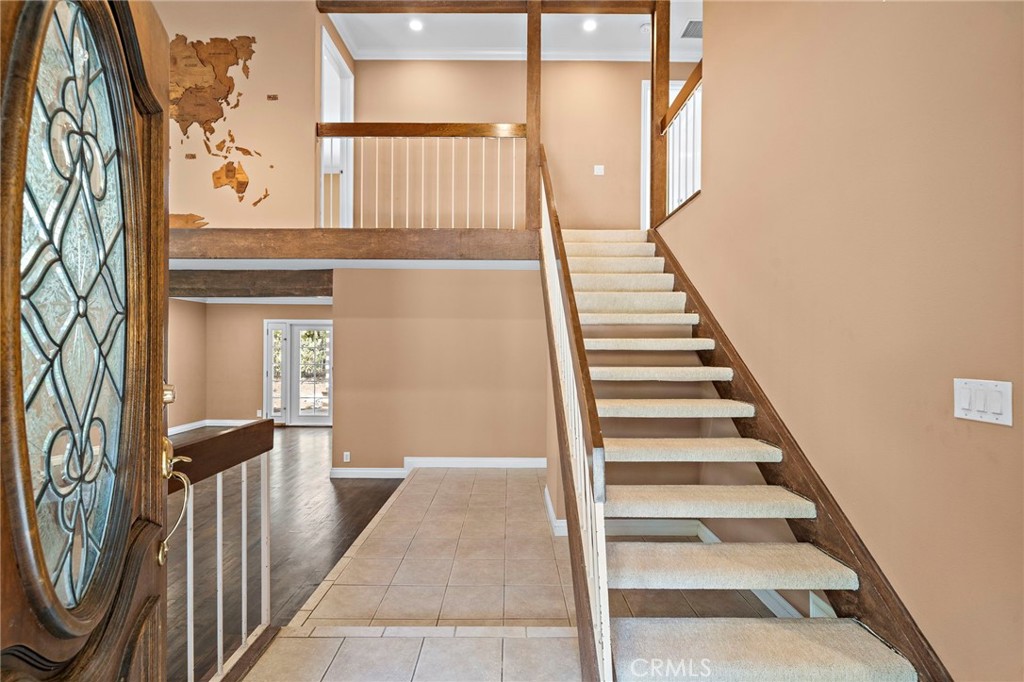 25072 Castlewood Property Photo 6