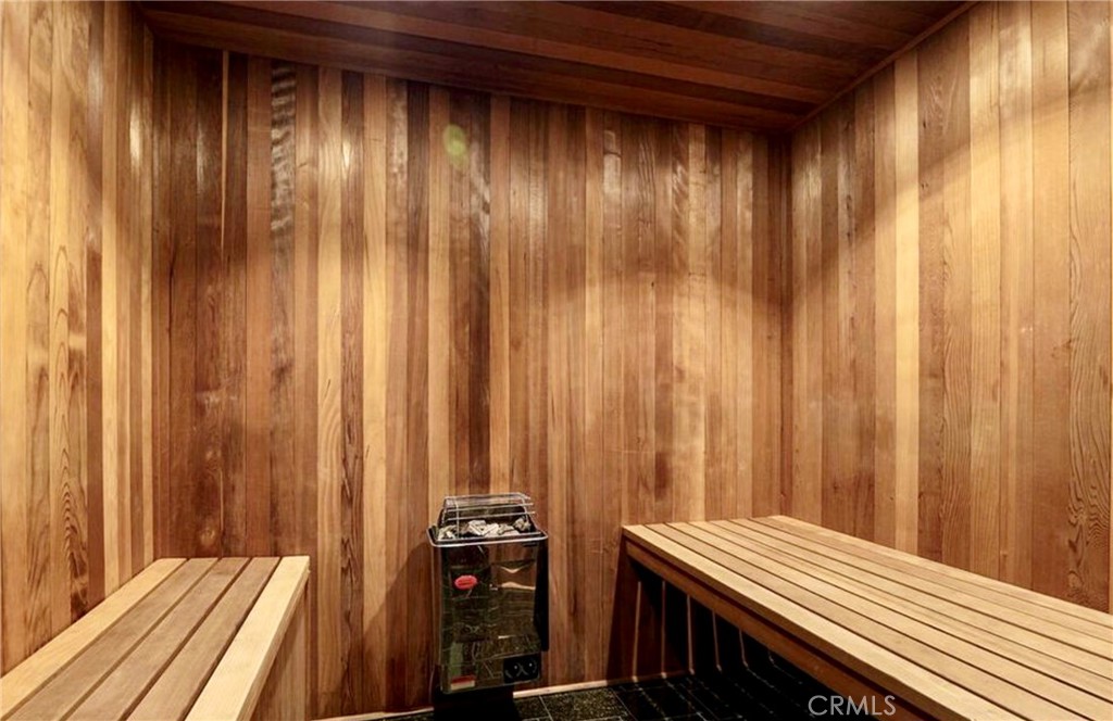 8827 Evanview Property Photo 7