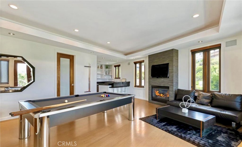 8827 Evanview Property Photo 21