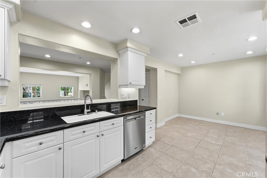56 Modesto Property Photo 8