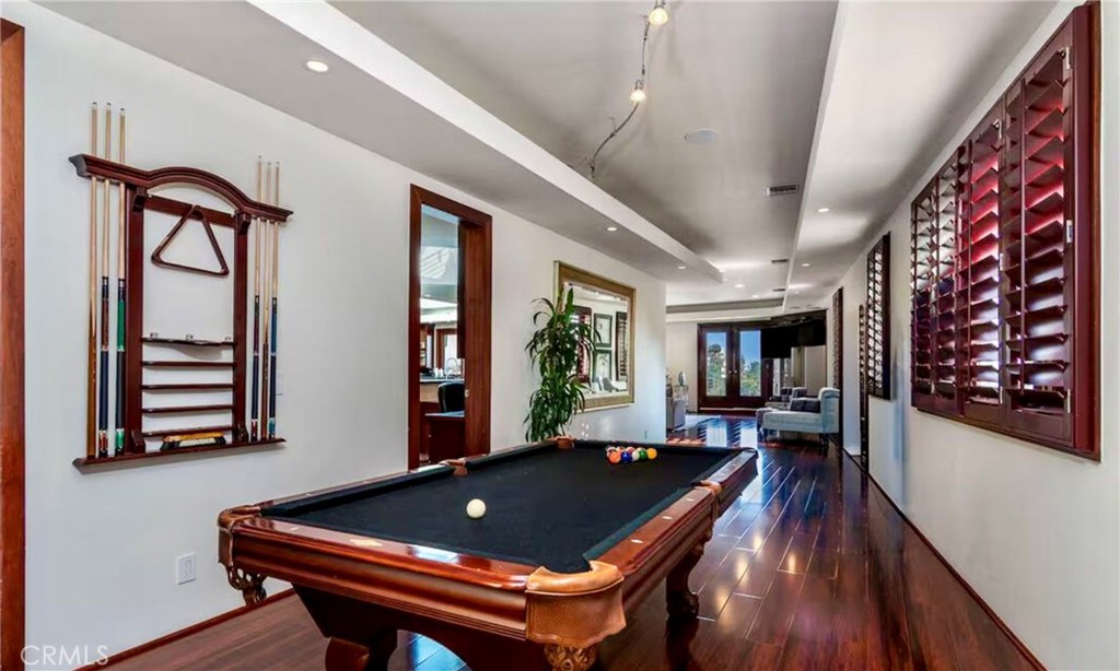 8827 Evanview Property Photo 13