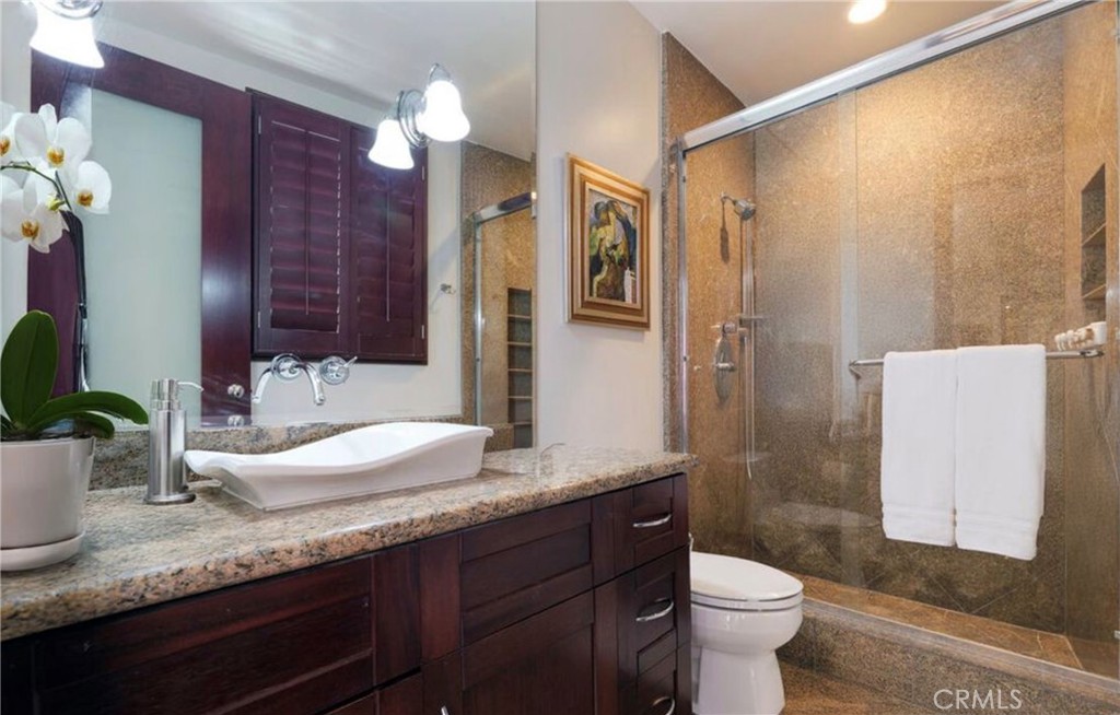 8827 Evanview Property Photo 21