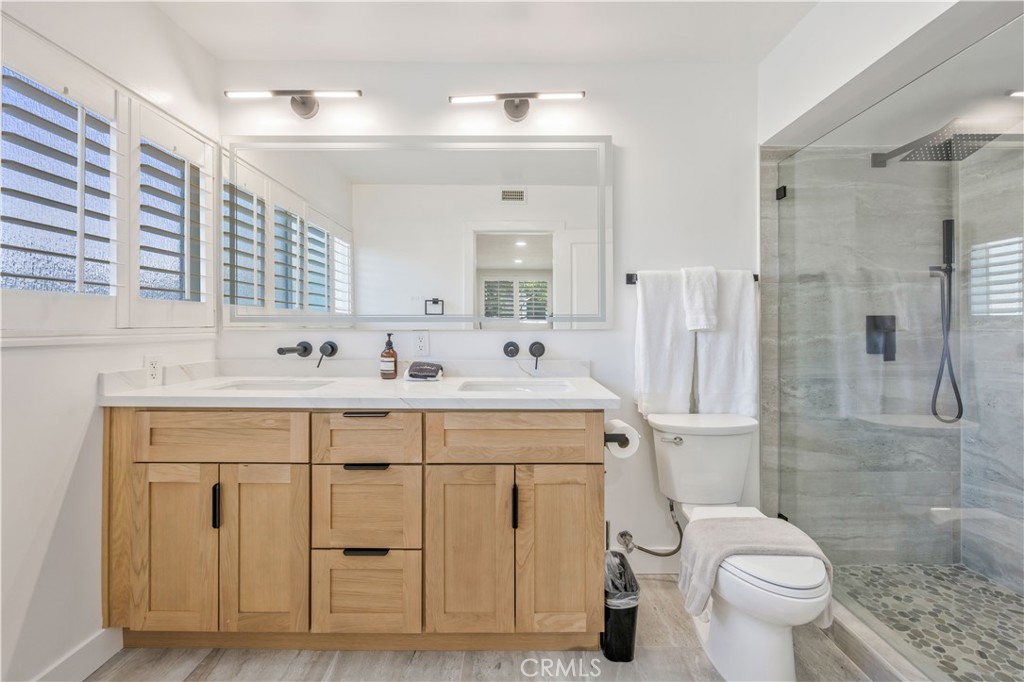 25266 Pacifica Property Photo 24