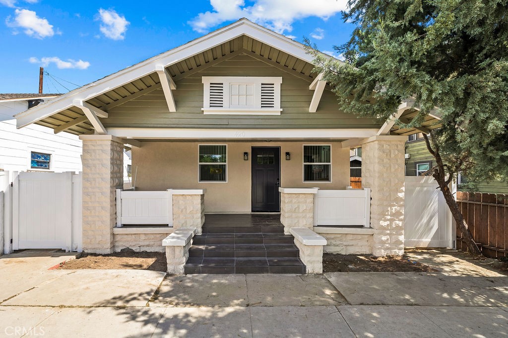 420 Olive Property Photo 1