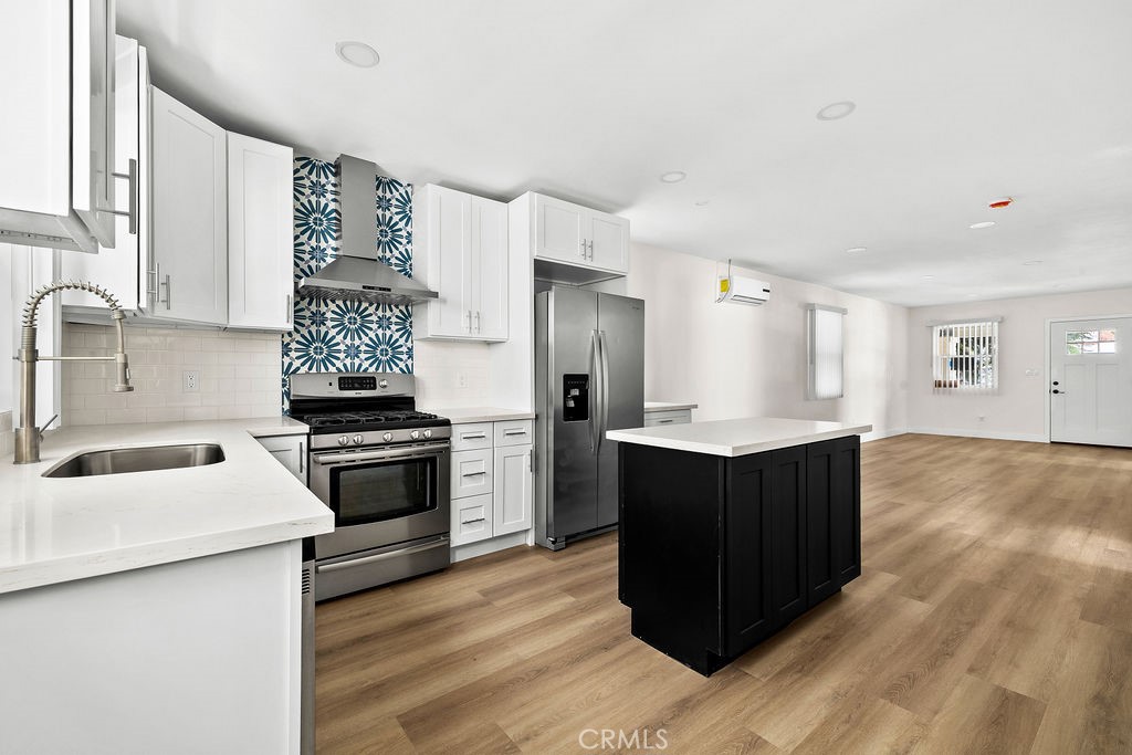 420 Olive Property Photo 7