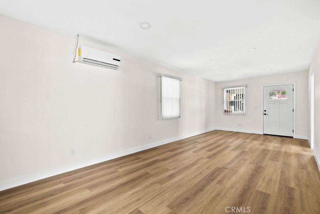 420 Olive Property Photo 13