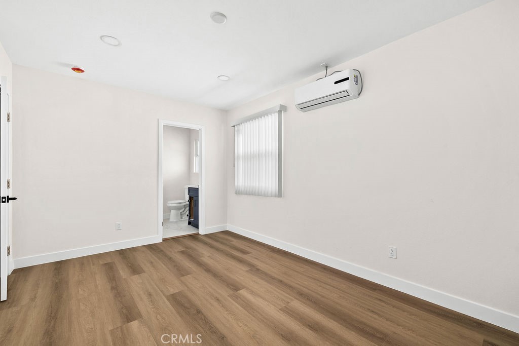 420 Olive Property Photo 16