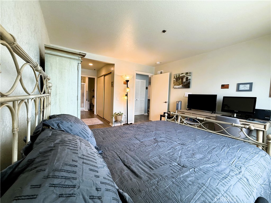 24410 Crenshaw Property Photo 28