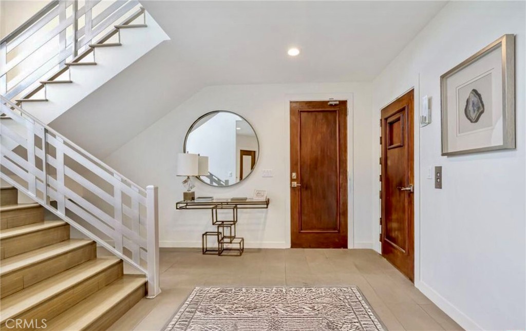 8835 Evanview Property Photo 16