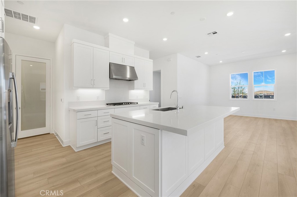 141 Dolores Property Photo 10