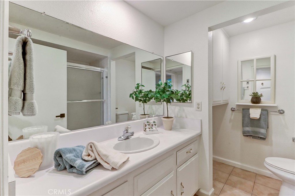 2184 Via Mariposa E B Property Photo 22