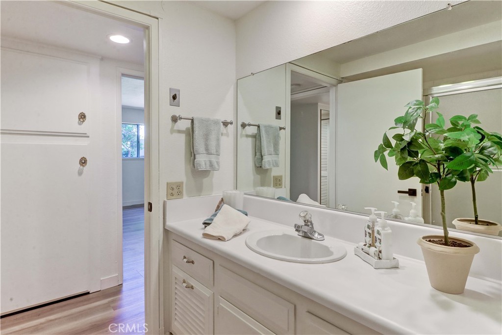2184 Via Mariposa E B Property Photo 24