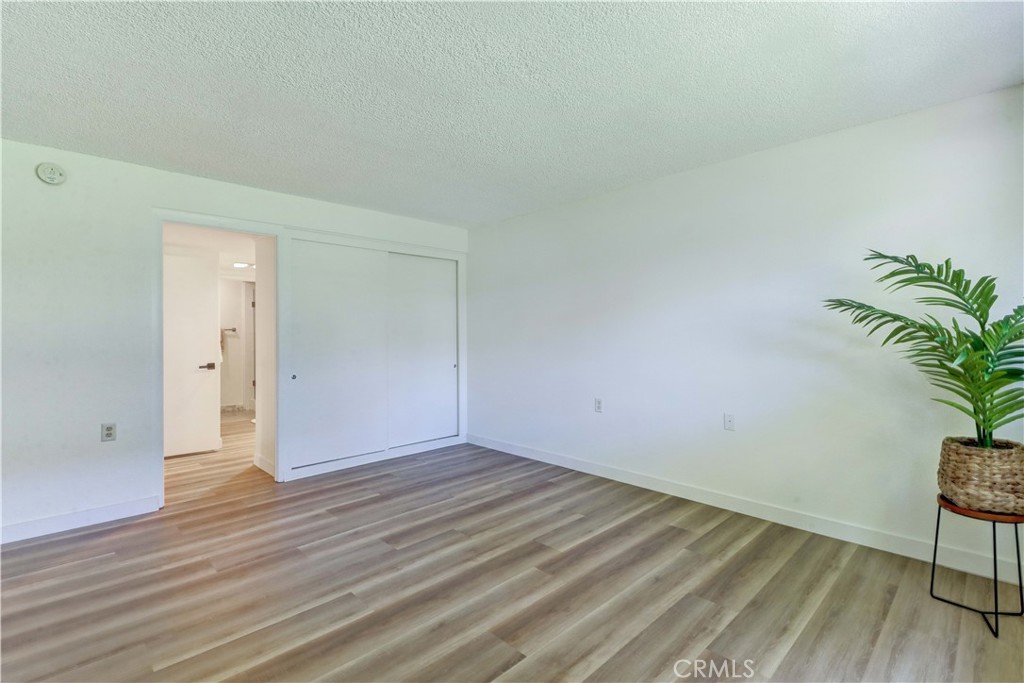 2184 Via Mariposa E B Property Photo 26