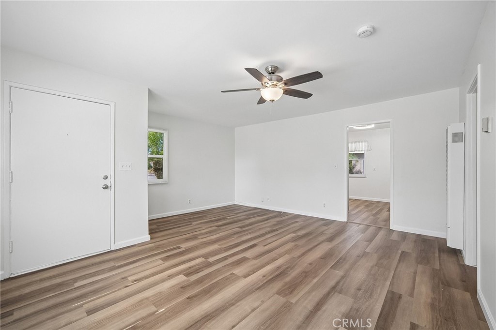 1737 W Jacaranda Property Photo 5