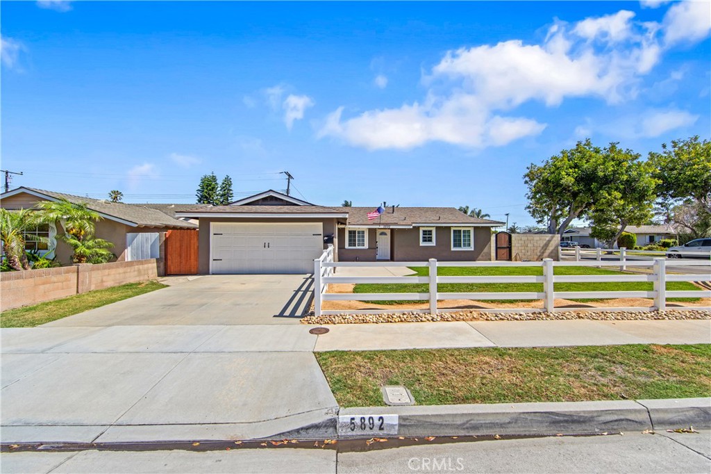 5892 Meadowlark Drive Property Photo 1